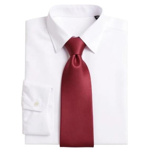 Michael Kors Necktie Men's Red Slim Style 2.75 inch wide  57 Length Tie - Picture 1 of 8